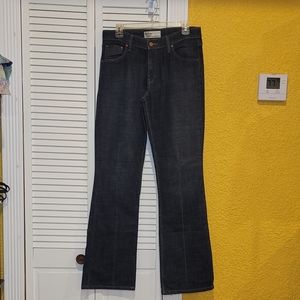 Levi's Strauss Signature Cut Low Rise Women's Bootcut Jeans